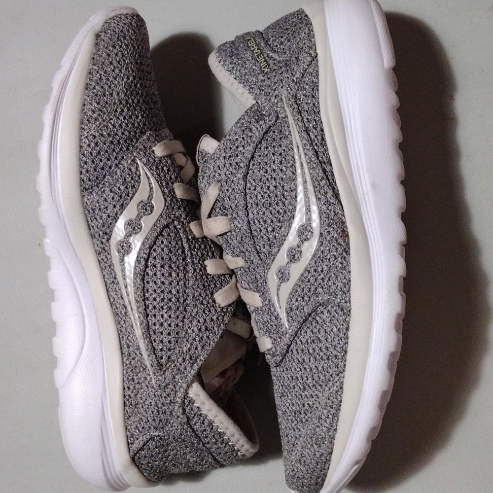 Saucony shoes in excellent condition